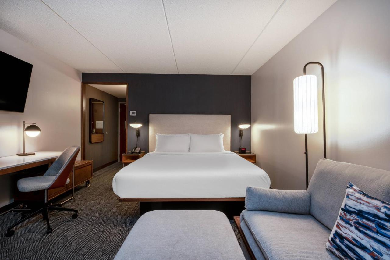 Hotel Courtyard Columbus Airport Esterno foto