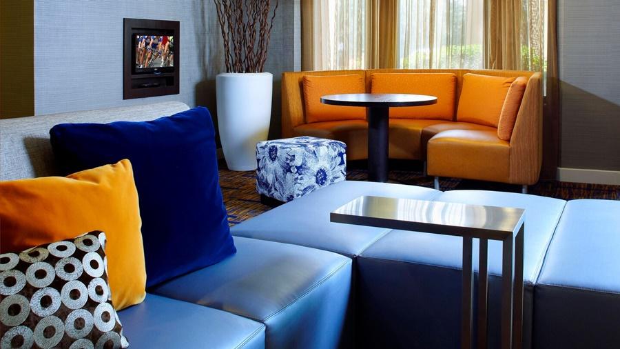Hotel Courtyard Columbus Airport Esterno foto
