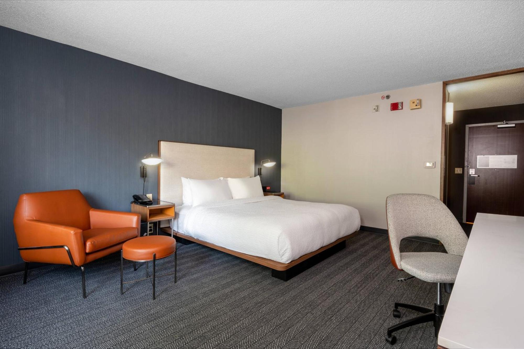 Hotel Courtyard Columbus Airport Esterno foto