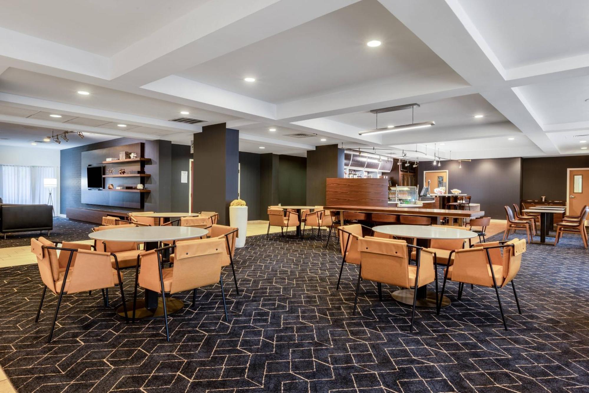 Hotel Courtyard Columbus Airport Esterno foto